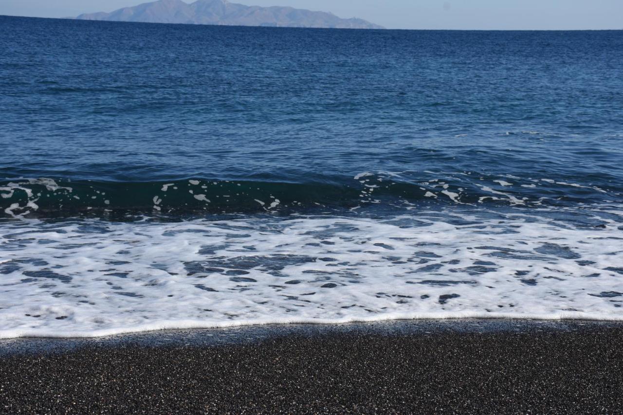 Arion Bay Hotel Santorini Καμάρι Εξωτερικό φωτογραφία
